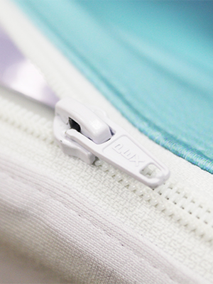 Formulate_Monoloth_LED_Zip_300_x_400